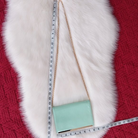 Halogen Multi-Compartment Small Purse Light Green - Picture 4 of 9